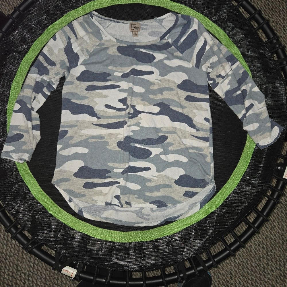 Como Vintage Camouflage Top Medium
